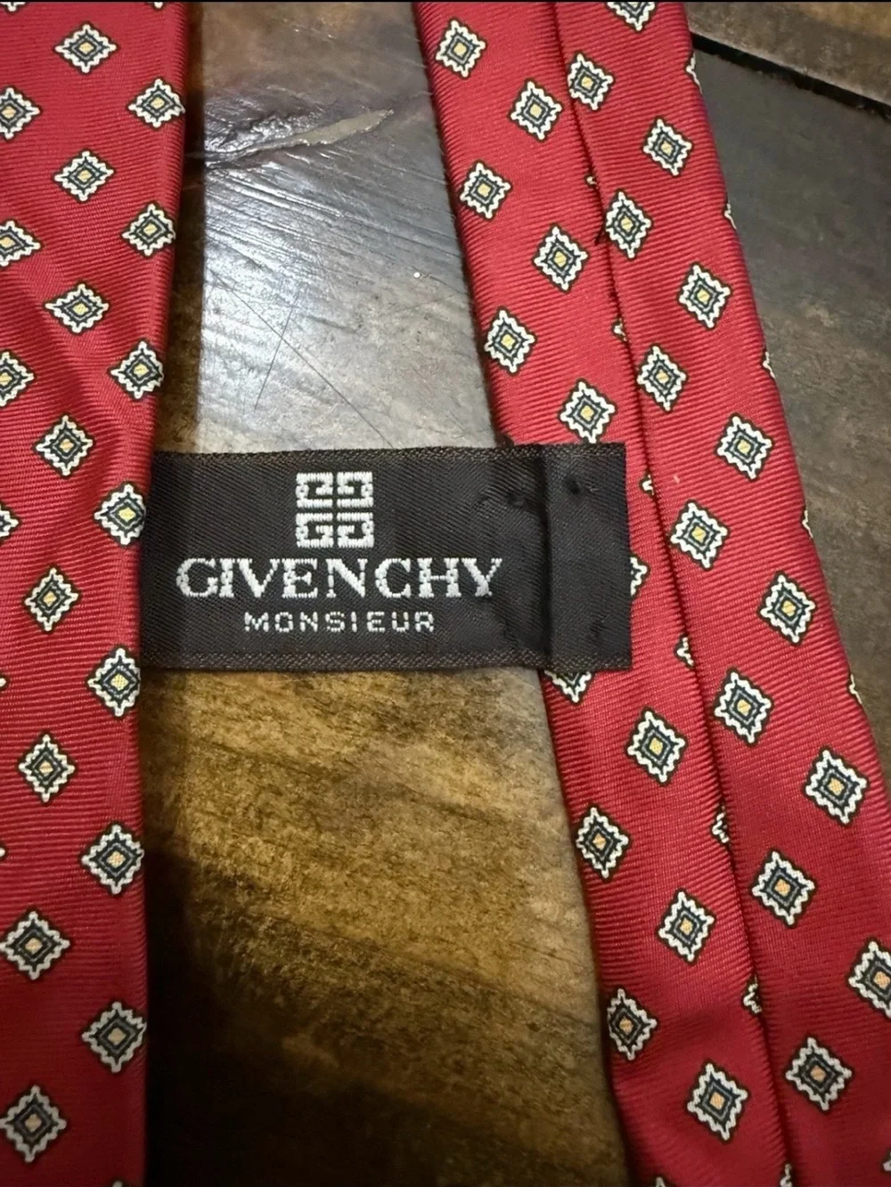Givenchy elegant silk